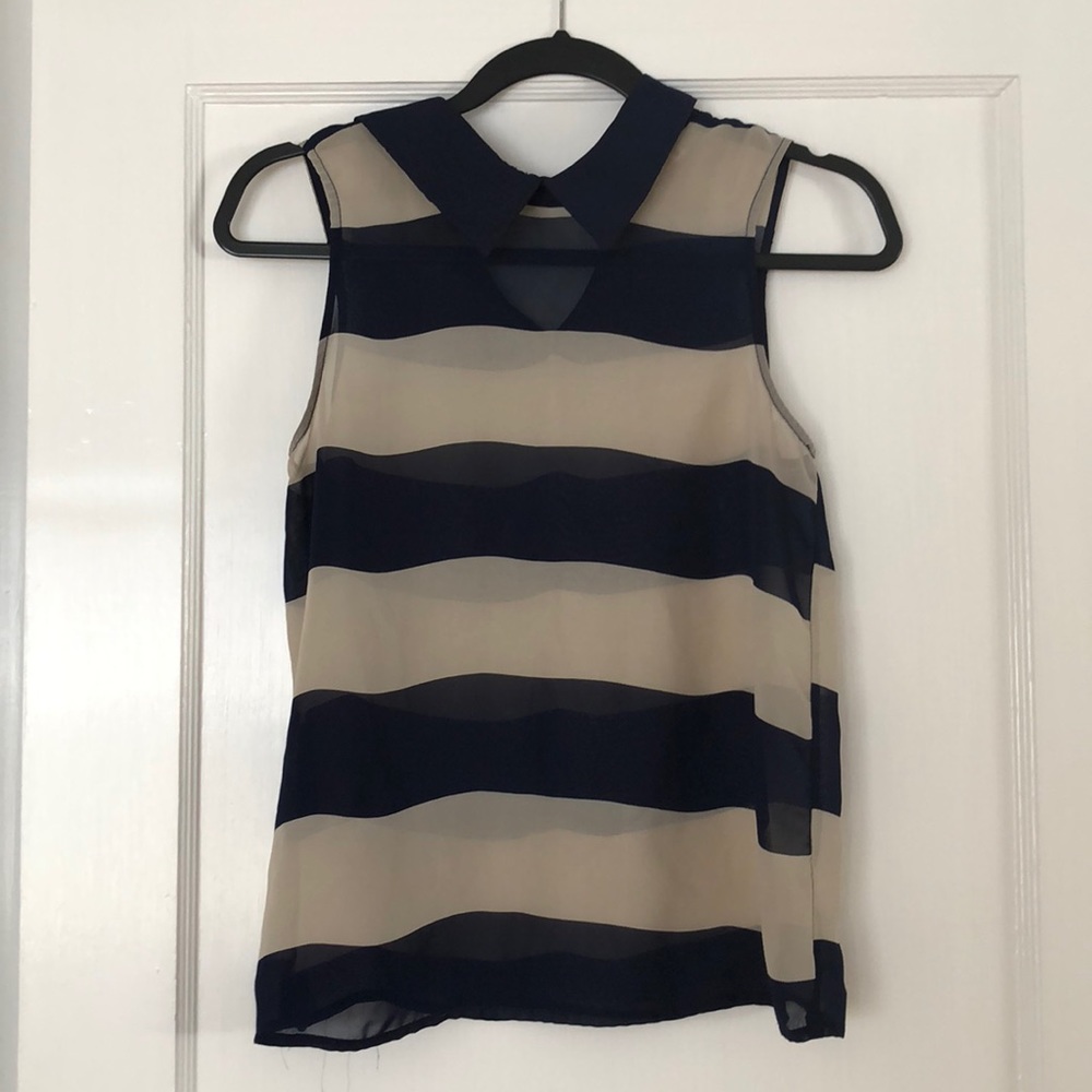 Monteau tank with collar